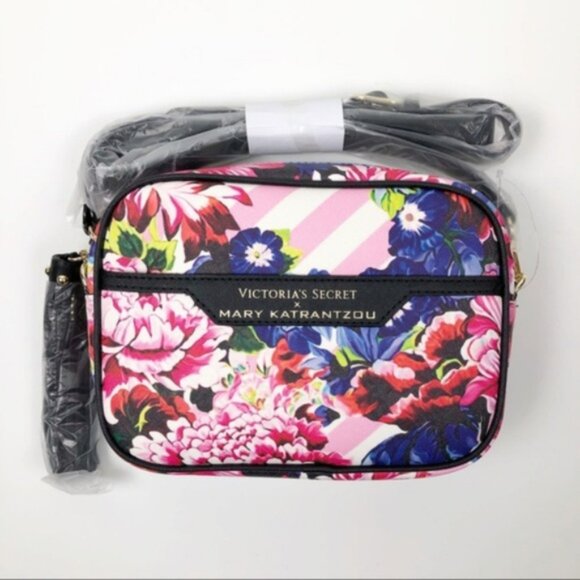 VS Crossbody Belt Bag X MK Artist NWT 🤍 RET $88- - Picture 8 of 9